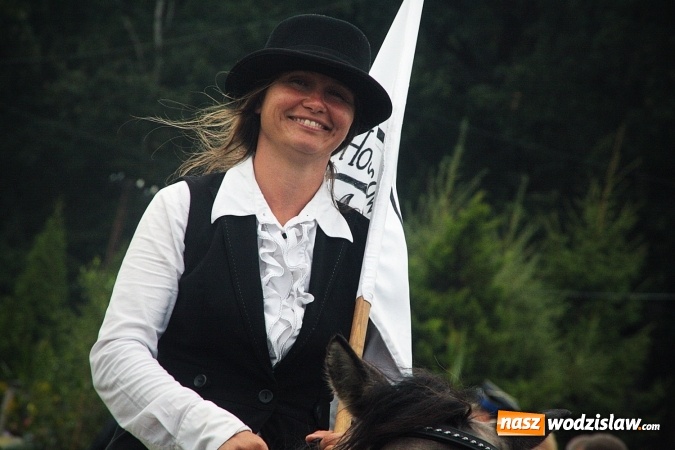 Zdjęcie w galerii na portalu naszwodzislaw.com: Maraton dożynkowy rozpoczęty. Godów na pierwszy ogień  wiadomości z regionu