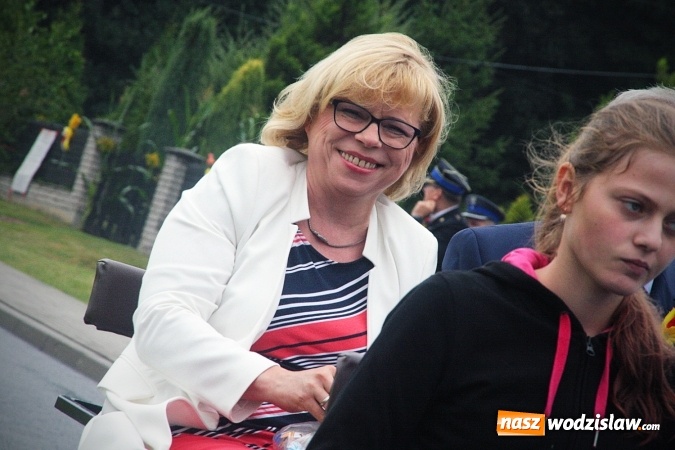 Zdjęcie w galerii na portalu naszwodzislaw.com: Maraton dożynkowy rozpoczęty. Godów na pierwszy ogień  wiadomości z regionu