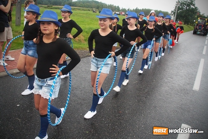 Zdjęcie w galerii na portalu naszwodzislaw.com: Maraton dożynkowy rozpoczęty. Godów na pierwszy ogień  wiadomości z regionu