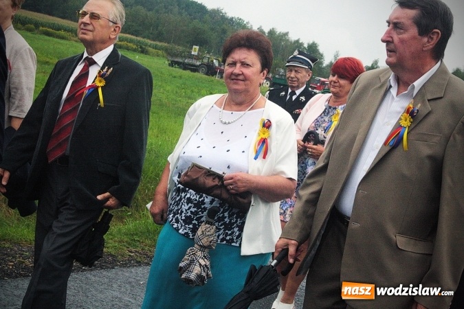 Zdjęcie w galerii na portalu naszwodzislaw.com: Maraton dożynkowy rozpoczęty. Godów na pierwszy ogień  wiadomości z regionu