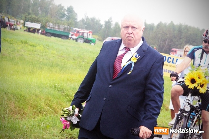 Zdjęcie w galerii na portalu naszwodzislaw.com: Maraton dożynkowy rozpoczęty. Godów na pierwszy ogień  wiadomości z regionu