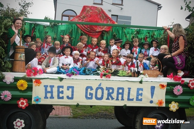Zdjęcie w galerii na portalu naszwodzislaw.com: Maraton dożynkowy rozpoczęty. Godów na pierwszy ogień  wiadomości z regionu