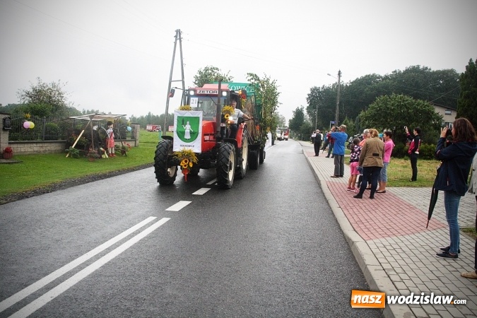 Zdjęcie w galerii na portalu naszwodzislaw.com: Maraton dożynkowy rozpoczęty. Godów na pierwszy ogień  wiadomości z regionu