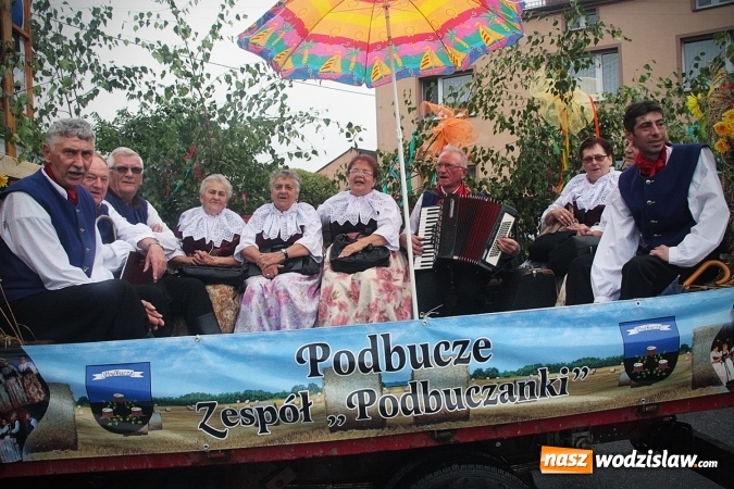 Zdjęcie w galerii na portalu naszwodzislaw.com: Maraton dożynkowy rozpoczęty. Godów na pierwszy ogień  wiadomości z regionu