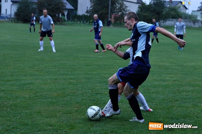 Zdjęcie w galerii na portalu naszwodzislaw.com: Samobój Krzysztofa Oślizły pogrążył skrzyszowską Gwiazdę wiadomości z regionu