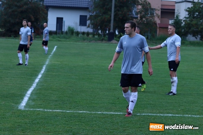 Zdjęcie w galerii na portalu naszwodzislaw.com: Samobój Krzysztofa Oślizły pogrążył skrzyszowską Gwiazdę wiadomości z regionu