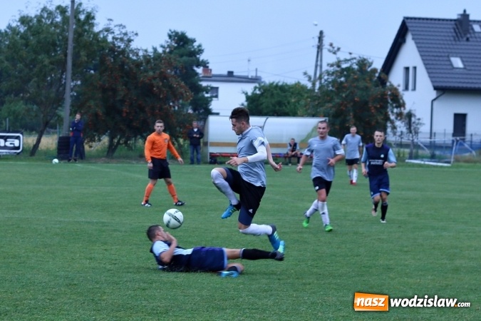 Zdjęcie w galerii na portalu naszwodzislaw.com: Samobój Krzysztofa Oślizły pogrążył skrzyszowską Gwiazdę wiadomości z regionu