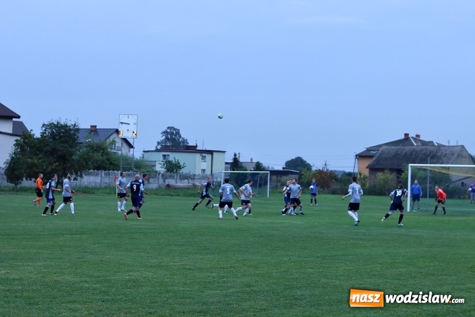 Zdjęcie w galerii na portalu naszwodzislaw.com: Samobój Krzysztofa Oślizły pogrążył skrzyszowską Gwiazdę wiadomości z regionu