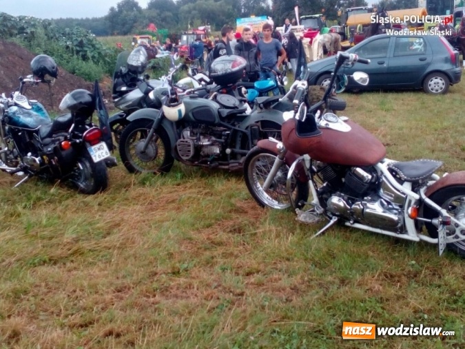 Zdjęcie w galerii na portalu naszwodzislaw.com: Mundurowi edukowali motocyklistów w Łaziskach  wiadomości z regionu