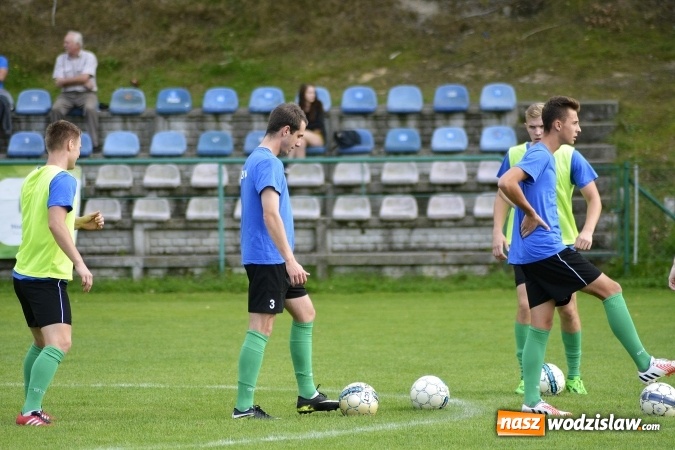 Zdjęcie w galerii na portalu naszwodzislaw.com: Przyszłość Rogów nie miała problemów z Naprzodem Zawada wiadomości z regionu