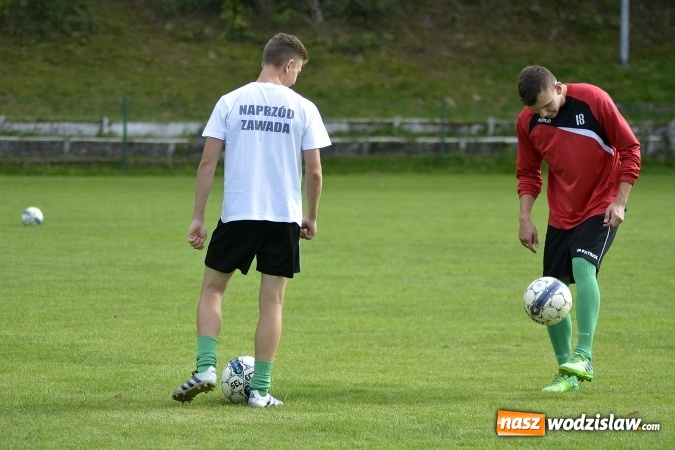 Zdjęcie w galerii na portalu naszwodzislaw.com: Przyszłość Rogów nie miała problemów z Naprzodem Zawada wiadomości z regionu