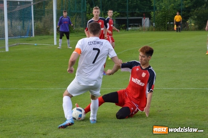 Zdjęcie w galerii na portalu naszwodzislaw.com: Mateusz Danieluk zapewnił Czyżowicom awans do ćwierćfinału Pucharu Polski wiadomości z regionu
