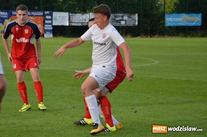 Zdjęcie w galerii na portalu naszwodzislaw.com: Mateusz Danieluk zapewnił Czyżowicom awans do ćwierćfinału Pucharu Polski wiadomości z regionu