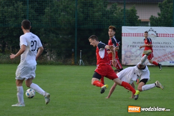 Zdjęcie w galerii na portalu naszwodzislaw.com: Mateusz Danieluk zapewnił Czyżowicom awans do ćwierćfinału Pucharu Polski wiadomości z regionu