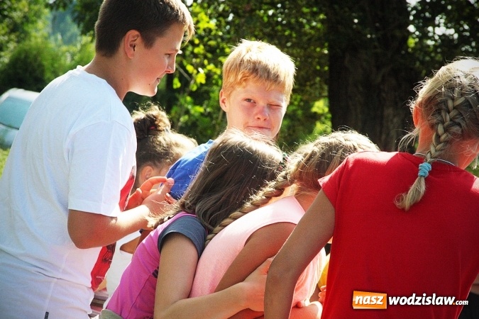 Zdjęcie w galerii na portalu naszwodzislaw.com: Artystyczne podwórko na pożegnanie wakacji  wiadomości z regionu