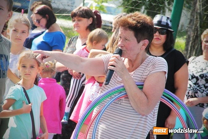 Zdjęcie w galerii na portalu naszwodzislaw.com: Artystyczne podwórko na pożegnanie wakacji  wiadomości z regionu