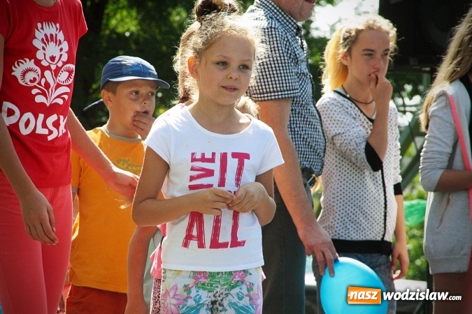 Zdjęcie w galerii na portalu naszwodzislaw.com: Artystyczne podwórko na pożegnanie wakacji  wiadomości z regionu