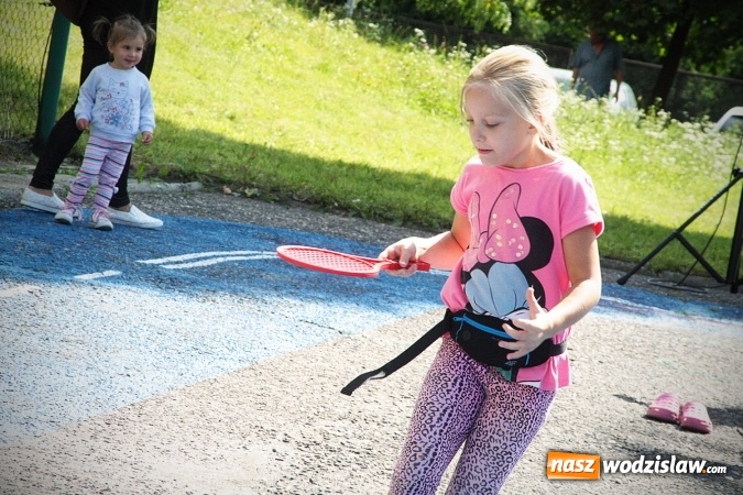 Zdjęcie w galerii na portalu naszwodzislaw.com: Artystyczne podwórko na pożegnanie wakacji  wiadomości z regionu