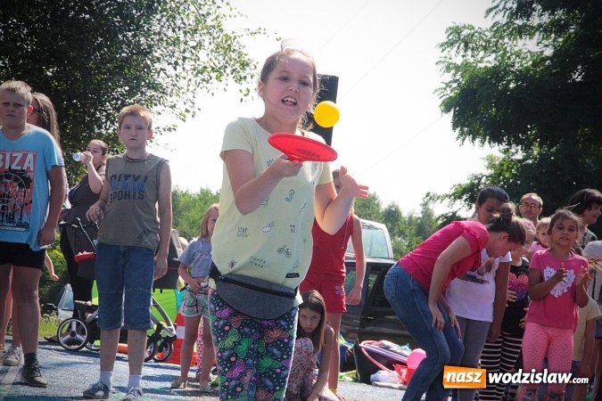Zdjęcie w galerii na portalu naszwodzislaw.com: Artystyczne podwórko na pożegnanie wakacji  wiadomości z regionu
