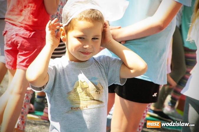 Zdjęcie w galerii na portalu naszwodzislaw.com: Artystyczne podwórko na pożegnanie wakacji  wiadomości z regionu