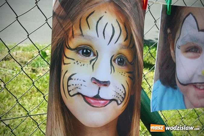 Zdjęcie w galerii na portalu naszwodzislaw.com: Artystyczne podwórko na pożegnanie wakacji  wiadomości z regionu