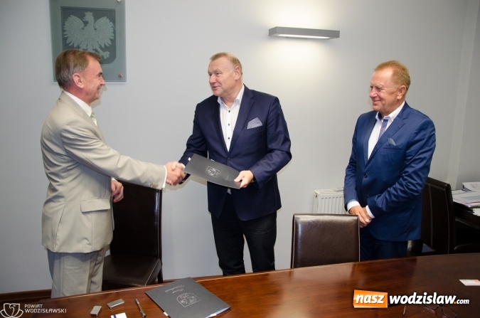 Zdjęcie w galerii na portalu naszwodzislaw.com: W powiecie ruszyły kolejne inwestycje. Dwa ważne projekty do realizacji  wiadomości z regionu