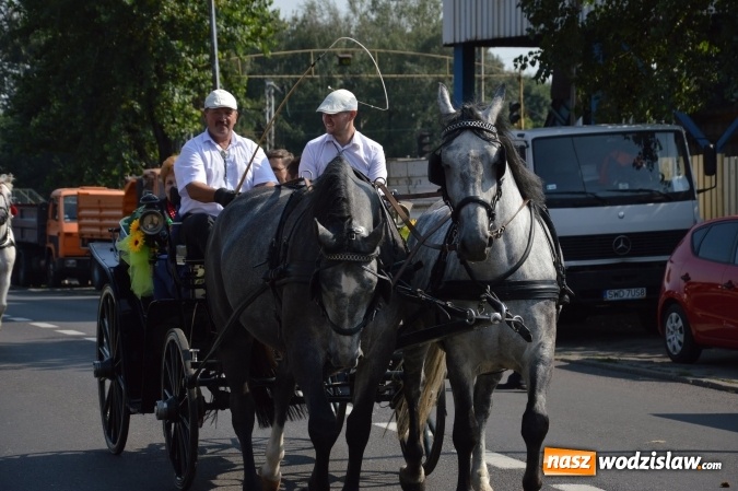 Zdjęcie w galerii na portalu naszwodzislaw.com: Ulicami Radlina przejechał barwny korowód dożynkowy wiadomości z regionu