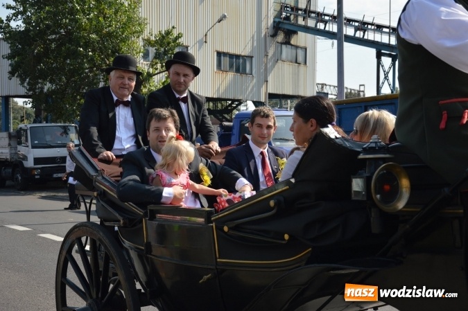 Zdjęcie w galerii na portalu naszwodzislaw.com: Ulicami Radlina przejechał barwny korowód dożynkowy wiadomości z regionu