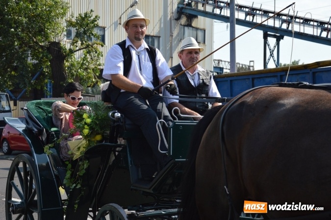 Zdjęcie w galerii na portalu naszwodzislaw.com: Ulicami Radlina przejechał barwny korowód dożynkowy wiadomości z regionu