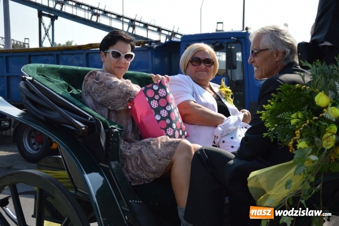 Zdjęcie w galerii na portalu naszwodzislaw.com: Ulicami Radlina przejechał barwny korowód dożynkowy wiadomości z regionu