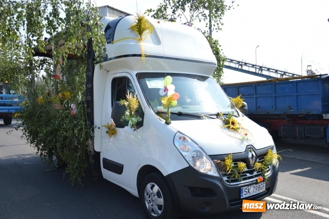 Zdjęcie w galerii na portalu naszwodzislaw.com: Ulicami Radlina przejechał barwny korowód dożynkowy wiadomości z regionu