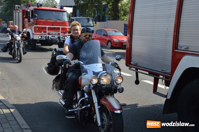 Zdjęcie w galerii na portalu naszwodzislaw.com: Ulicami Radlina przejechał barwny korowód dożynkowy wiadomości z regionu