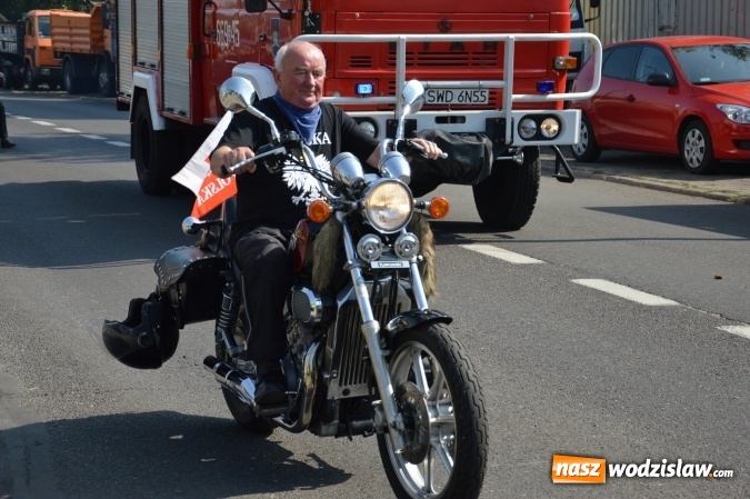 Zdjęcie w galerii na portalu naszwodzislaw.com: Ulicami Radlina przejechał barwny korowód dożynkowy wiadomości z regionu