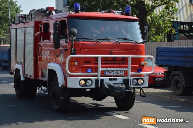 Zdjęcie w galerii na portalu naszwodzislaw.com: Ulicami Radlina przejechał barwny korowód dożynkowy wiadomości z regionu