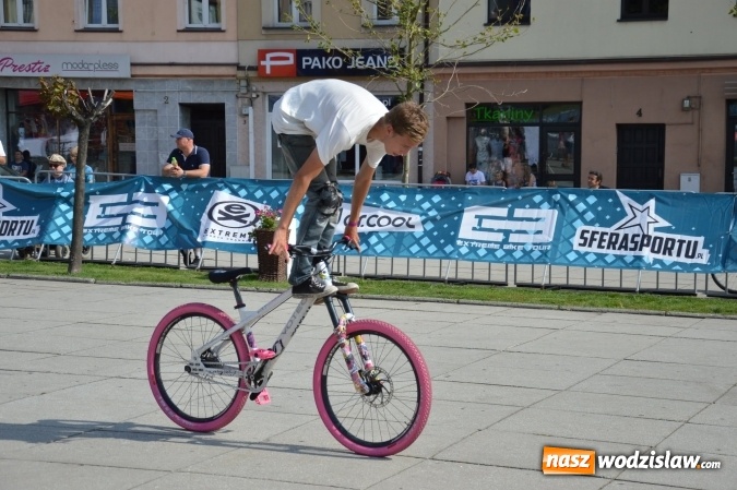 Zdjęcie w galerii na portalu naszwodzislaw.com: Eliminacje do niedzielnych finałów MTBstunt wiadomości z regionu