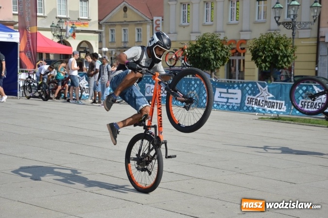 Zdjęcie w galerii na portalu naszwodzislaw.com: Eliminacje do niedzielnych finałów MTBstunt wiadomości z regionu