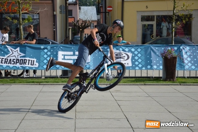 Zdjęcie w galerii na portalu naszwodzislaw.com: Eliminacje do niedzielnych finałów MTBstunt wiadomości z regionu