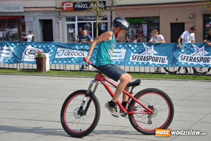 Zdjęcie w galerii na portalu naszwodzislaw.com: Eliminacje do niedzielnych finałów MTBstunt wiadomości z regionu