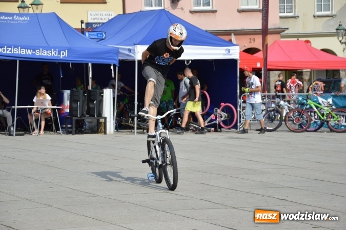 Zdjęcie w galerii na portalu naszwodzislaw.com: Eliminacje do niedzielnych finałów MTBstunt wiadomości z regionu