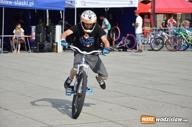 Zdjęcie w galerii na portalu naszwodzislaw.com: Eliminacje do niedzielnych finałów MTBstunt wiadomości z regionu