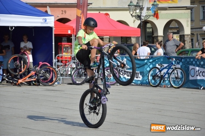 Zdjęcie w galerii na portalu naszwodzislaw.com: Eliminacje do niedzielnych finałów MTBstunt wiadomości z regionu