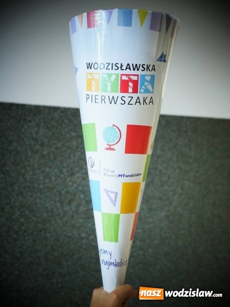 Zdjęcie w galerii na portalu naszwodzislaw.com: Wodzisław funduje pierwszakom tyty  wiadomości z regionu