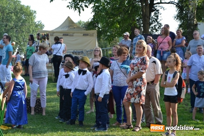 Zdjęcie w galerii na portalu naszwodzislaw.com: Dożynki wojewódzkie w Tworkowie - w sobotę rozpoczęła się zabawa wiadomości z regionu