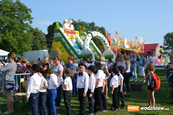 Zdjęcie w galerii na portalu naszwodzislaw.com: Dożynki wojewódzkie w Tworkowie - w sobotę rozpoczęła się zabawa wiadomości z regionu