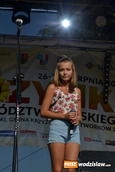 Zdjęcie w galerii na portalu naszwodzislaw.com: Dożynki wojewódzkie w Tworkowie - w sobotę rozpoczęła się zabawa wiadomości z regionu