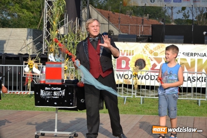 Zdjęcie w galerii na portalu naszwodzislaw.com: Dożynki wojewódzkie w Tworkowie - w sobotę rozpoczęła się zabawa wiadomości z regionu