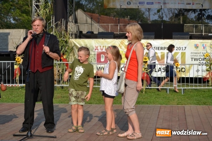 Zdjęcie w galerii na portalu naszwodzislaw.com: Dożynki wojewódzkie w Tworkowie - w sobotę rozpoczęła się zabawa wiadomości z regionu