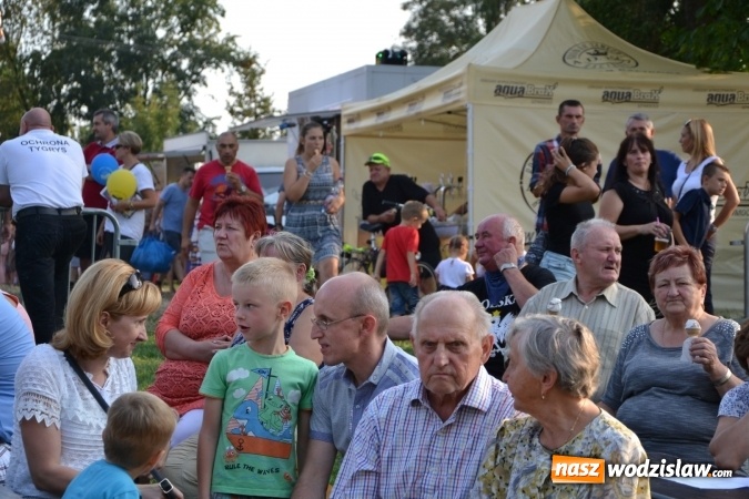 Zdjęcie w galerii na portalu naszwodzislaw.com: Dożynki wojewódzkie w Tworkowie - w sobotę rozpoczęła się zabawa wiadomości z regionu