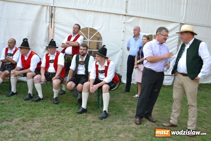 Zdjęcie w galerii na portalu naszwodzislaw.com: Dożynki wojewódzkie w Tworkowie - w sobotę rozpoczęła się zabawa wiadomości z regionu