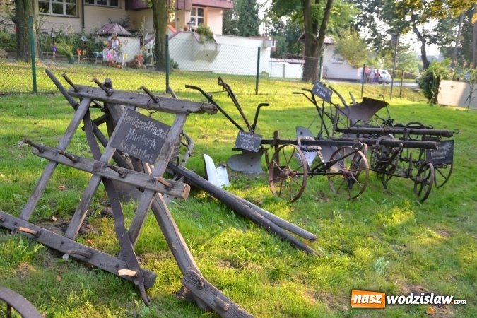 Zdjęcie w galerii na portalu naszwodzislaw.com: Dożynki wojewódzkie w Tworkowie - w sobotę rozpoczęła się zabawa wiadomości z regionu
